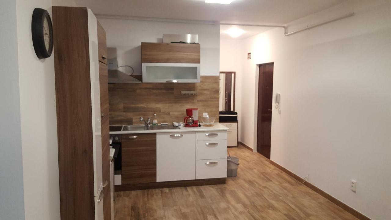 Ferienwohnung Apartament Lenus'K Bukarest Exterior foto